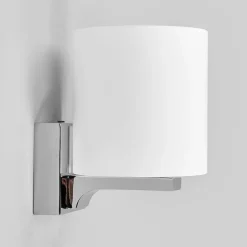 Miriam væglampe til badeværelset med IP44