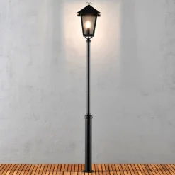 Moderne lygtepæl "Benu"