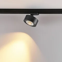 Molto Luce LED 3-faset skinnespot Mag, sort, 827