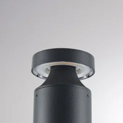 Molto Luce Mona LED-vejlampe, Ø 10 cm, aluminium, højde 85 cm