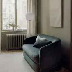 New Works Lantern Medium gulvlampe, højde 150cm