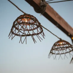 Newgarden LED-lyskæde Alma, træfarvet, PVC, IP44