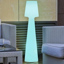 Newgarden Lola LED-gulvlampe, genopladeligt batteri, højde 110 cm