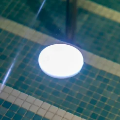 Newgarden Papaya LED-poollampe, batteri IP68 RGBW