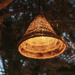 Newgarden pendellampe Maro, natur, tang, Ø 30 cm, IP44