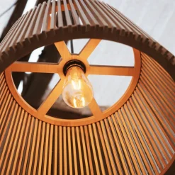 Newgarden pendellampe Okinawa, træfarvet, bambus, IP44