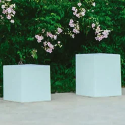 Newgarden solcellelampe Cuby cube, højde 20 cm