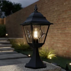 Norfolk sokkellampe, blyindfattet