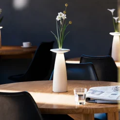 Nuflair LED-bordlampe, beige, IP54, dæmpbar, 24 cm