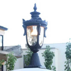 PHILADELPHIA sokkellampe i historisk design