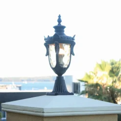 PHILADELPHIA sokkellampe i historisk design