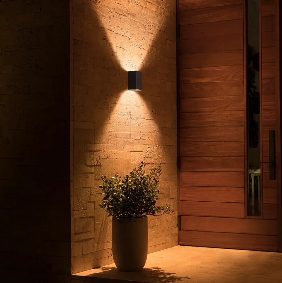 Philips Hue Resonate udendørs LED-væglampe, RGBW, sort