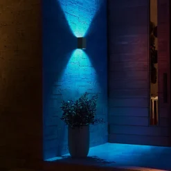 Philips Hue Resonate udendørs LED-væglampe, RGBW, sort