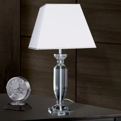 Pokal bordlampe med krystal, krom/hvid