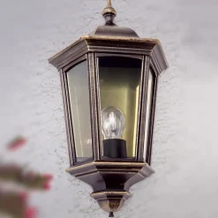 Puchberg udendørs væglampe, direkte, sort-guld