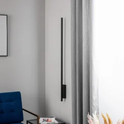 Quitani Talon LED-væglampe, mat sort anodisk