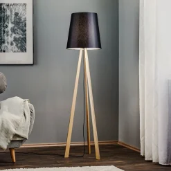 Quitani trebenet gulvlampe Jata, træchintz, sort