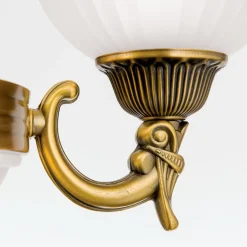 Raffineret NOAM lysekrone 64 cm