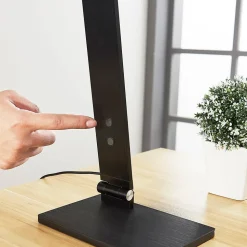 Salome - dæmpbar LED skrivebordlampe, sort