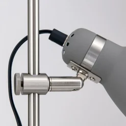 School gulvlampe med to spot, grå