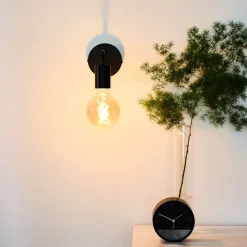 Scott væglampe, sort