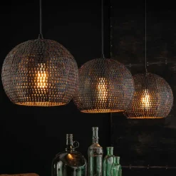 Setengah hængelampe, 3 lyskilder, runde skærme