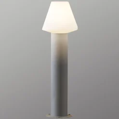 Smuk sokkellampe Barletta