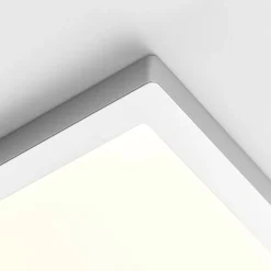 Solvie LED-loftlampe, sølv, kantet, 30 x 30 cm