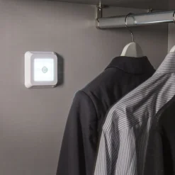 Square Light møbelpåbygningslampe, sensor, kantet