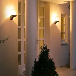 STEINEL L 585 S udendørs væglampe, sensor, hvid