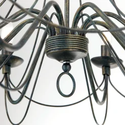 Stor CLARA lysekrone i herregårdsstil med otte lys