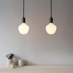 Tala LED-pære Enno mat E27 6W 2.700 K 540 lm dæmpbar.