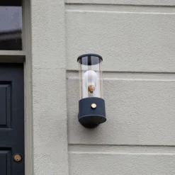 Tala LED-væglampe Muse Portable, IP44, sort, dæmpbar