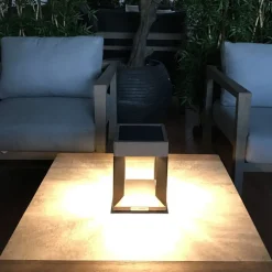 Teckalu LED-bordlampe med solcelle, sort/lyst træ