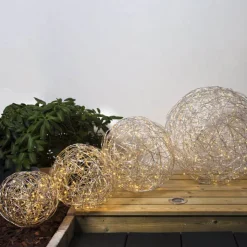 Trassel LED udendørs dekoration Ø 30 cm