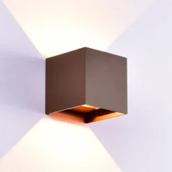 Udendørs væglampe Davos, corten, kantet, dæmpbar aluminium