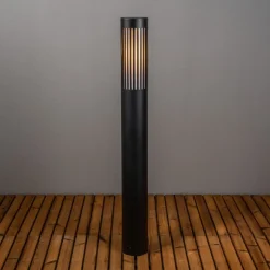 Vejlampe Pistoia, sort, højde 95 cm, metal, IP54