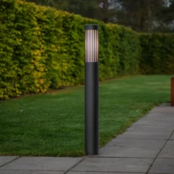 Vejlampe Pistoia, sort, højde 95 cm, metal, IP54