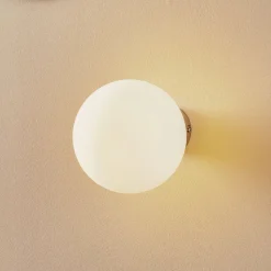 Væglampe Dione, vægbeslag krom