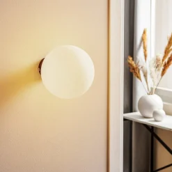 Væglampe Dione, vægbeslag sort