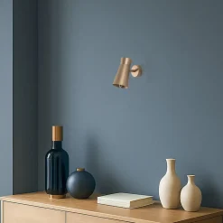 Væglampe Lotta, guldfarvet, spotlight, stål, justerbar