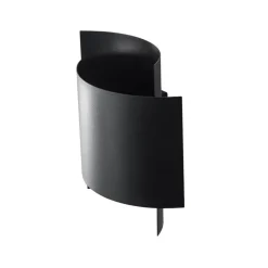 Væglampe Pako af to stålplader i sort