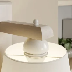 Væglampe Sweden med træstel, antik hvid