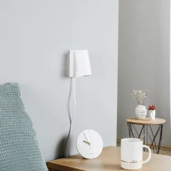 Vægspot Mono I med stik hvid